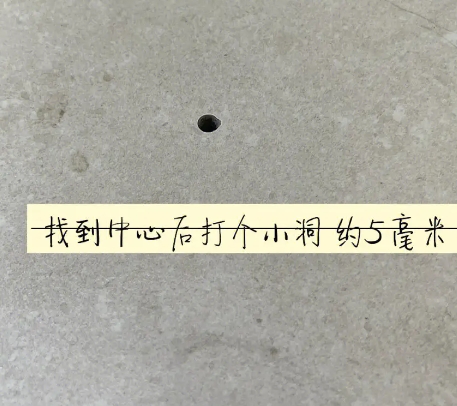 黄南瓷砖空鼓维修公司专业解答在瓷砖铺贴过程中，如果砂料搅拌不均匀，将会带来以下问题